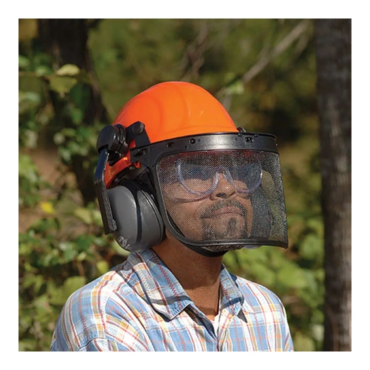CASCO PARA TRABAJOS CON MOTOSIERRA